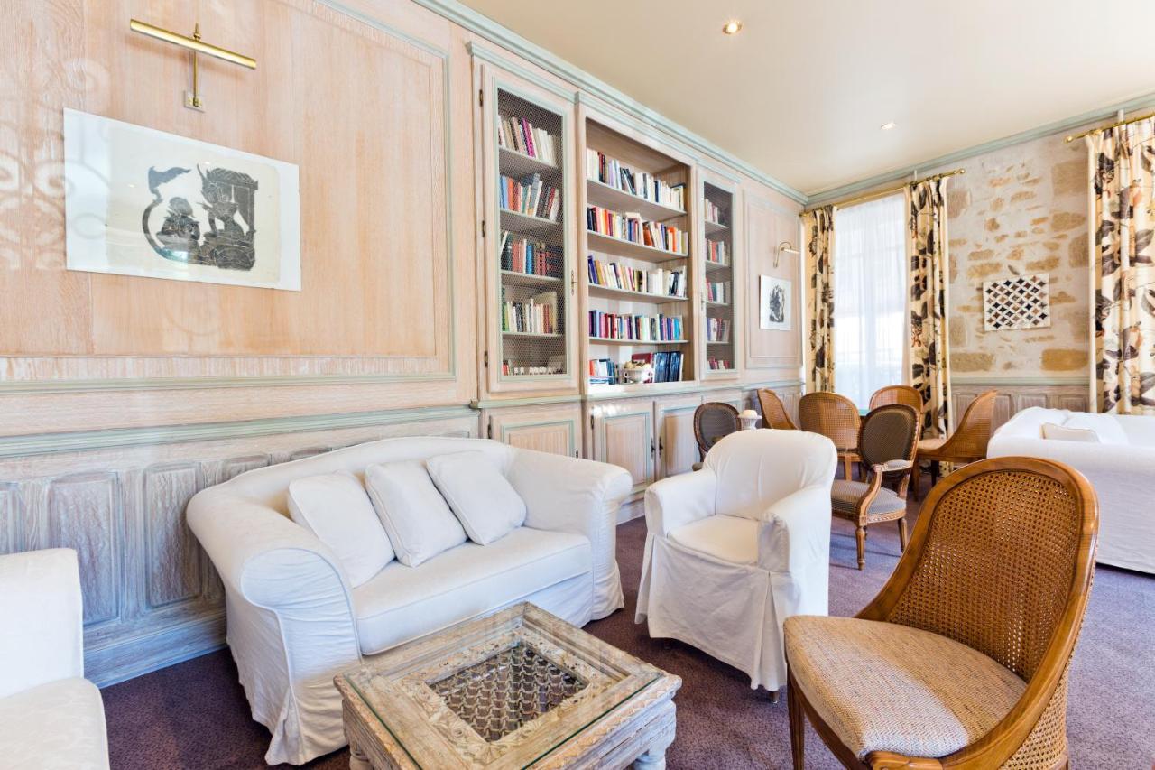 Hotel Montespan Bourbon-lʼArchambault Екстериор снимка